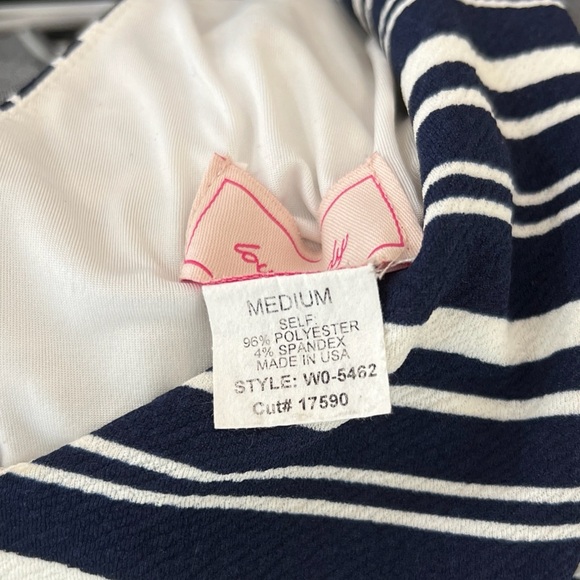 Love...ady Elegant White and Navy striped Dress - Picture 11 of 11